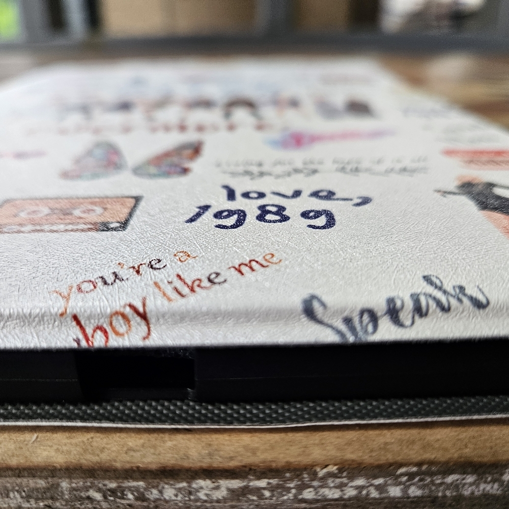 Swiftie Fan Tablet Case - Picture 3 of 12